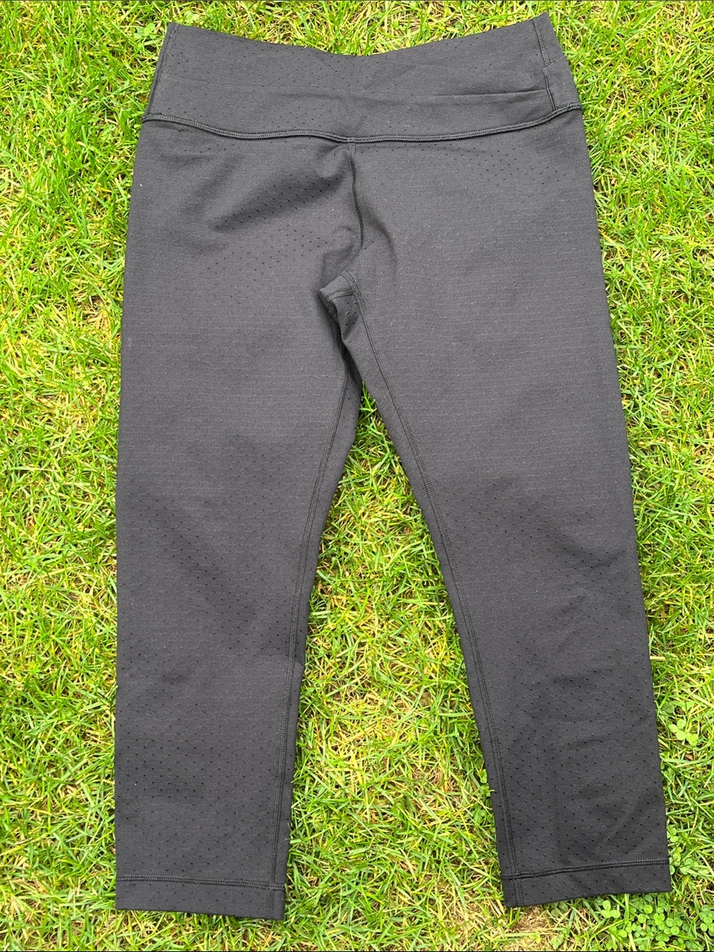 Lululemon Yoga Pants Cropped